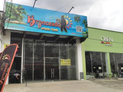 Local Comercial en Arriendo, Granada, Cali