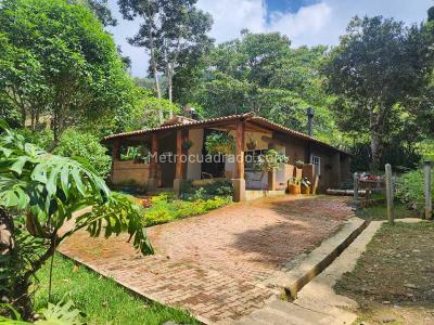 Casa de 4 alcobas en venta en Dapa, Cali · foto 9 de 20