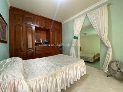 Casa de 5 alcobas en venta en El Lido, Cali, 300 m² · foto 13 de 20