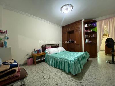 Casa de 5 alcobas en venta en El Lido, Cali, 300 m² · foto 16 de 20