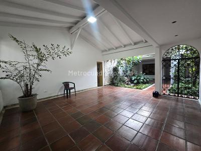 Casa de 3 alcobas en venta en La Flora, Cali, 312 m² · foto 13 de 20