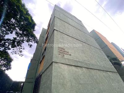 Apartamento en venta en Las Delicias, Cali · foto 2 de 19