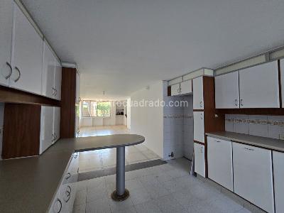 Casa de 3 alcobas en venta en Prados Del Norte, Cali, 260 m² · foto 6 de 20