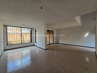 Casa de 3 alcobas en venta en San Joaquin, Cali, 178 m² · foto 3 de 18