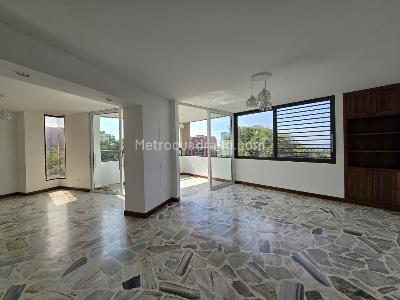 Apartamento de 3 alcobas en venta en Juanambu, Cali, 169 m² · foto 2 de 20