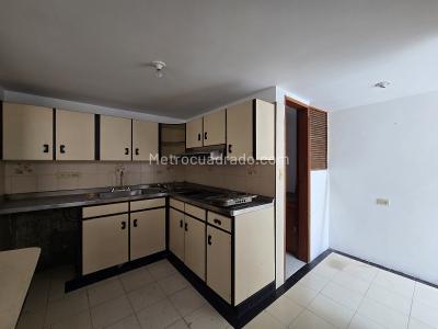 Casa de 4 alcobas en venta en Nueva Tequendama, Cali, 209 m² · foto 9 de 20