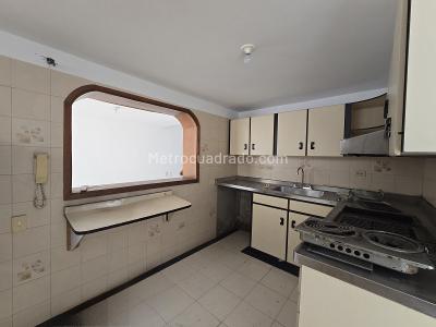 Casa de 4 alcobas en venta en Nueva Tequendama, Cali, 209 m² · foto 10 de 20
