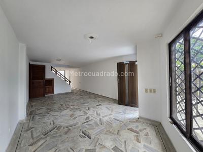Casa de 4 alcobas en venta en Nueva Tequendama, Cali, 209 m² · foto 17 de 20