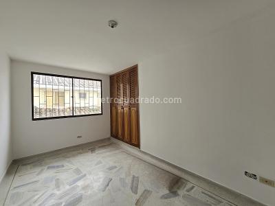 Casa de 4 alcobas en venta en Nueva Tequendama, Cali, 209 m² · foto 19 de 20