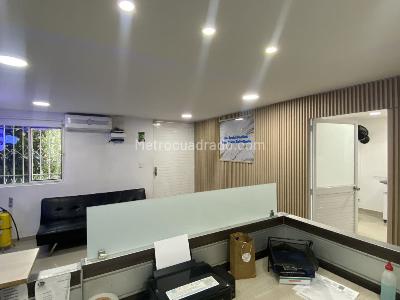 Casa de 5 alcobas en venta en Mayapan, Cali, 346 m² · foto 2 de 18