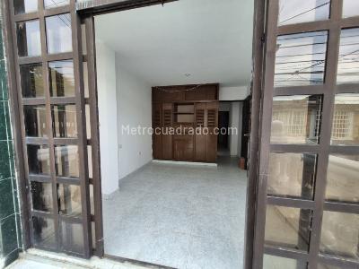 Casa de 5 alcobas en venta en Brisas De Los Alamos, Cali, 132 m² · foto 14 de 20