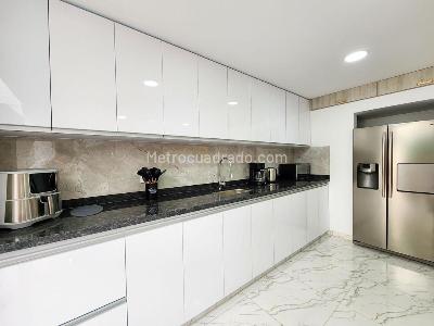 Casa de 3 alcobas en arriendo en Santa Monica Residencial, Cali, 450 m² · foto 12 de 20