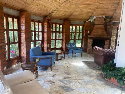 Casa de 4 alcobas en venta en Corregimiento La Elvira, Cali, 1648 m² · foto 11 de 12