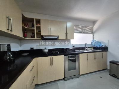 Apartamento de 3 alcobas en venta en Ciudad Jardin, Cali, 190 m² · foto 8 de 20