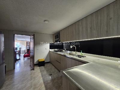 Apartamento de 4 alcobas en venta en Tejares, Cali, 212 m² · foto 2 de 20