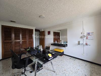 Apartamento de 4 alcobas en venta en Tejares, Cali, 212 m² · foto 15 de 20