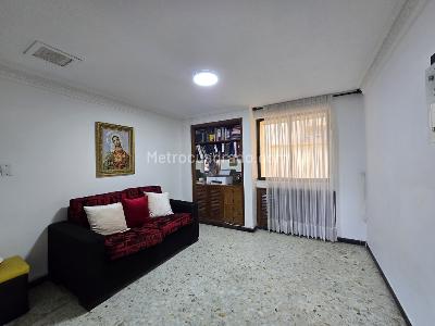 Apartamento de 4 alcobas en venta en Tejares, Cali, 212 m² · foto 16 de 20