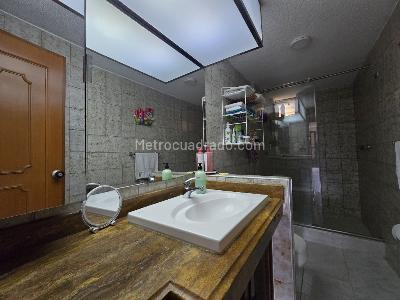 Apartamento de 4 alcobas en venta en Tejares, Cali, 212 m² · foto 18 de 20