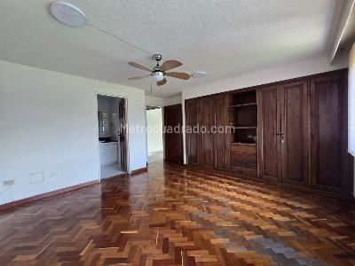Apartamento de 4 alcobas en venta en La Flora, Cali, 185 m² · foto 13 de 20