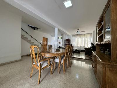 Casa de 5 alcobas en venta en La Arboleda, Cali, 355 m² · foto 5 de 20