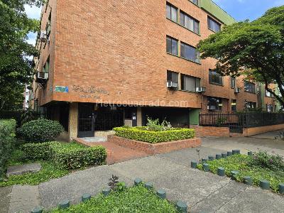 Apartamento en venta en Prados Del Norte, Cali · foto 2 de 20