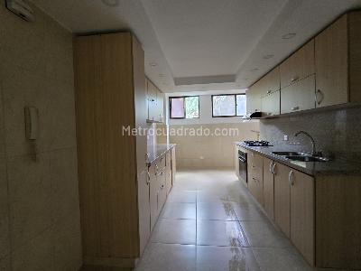 Apartamento en venta en Prados Del Norte, Cali · foto 4 de 20