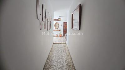 Casa de 5 alcobas en venta en Santa Teresita, Cali, 550 m² · foto 15 de 20