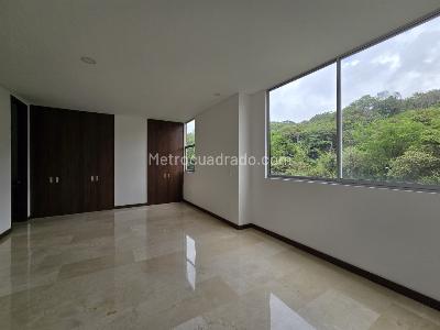 Apartamento de 3 alcobas en venta en Santa Rita, Cali, 228 m² · foto 14 de 20