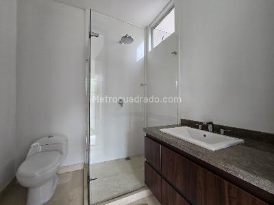 Apartamento de 3 alcobas en venta en Santa Rita, Cali, 228 m² · foto 16 de 20