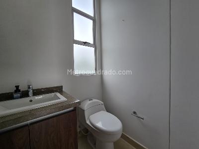 Apartamento de 3 alcobas en venta en Santa Rita, Cali, 228 m² · foto 18 de 20