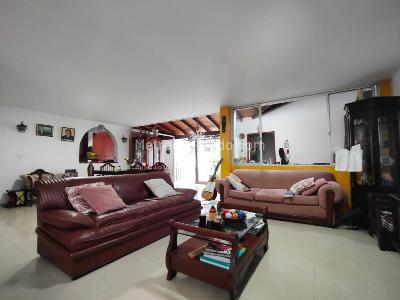 Casa de 5 alcobas en venta en Tequendama, Cali, 269 m² · foto 7 de 20