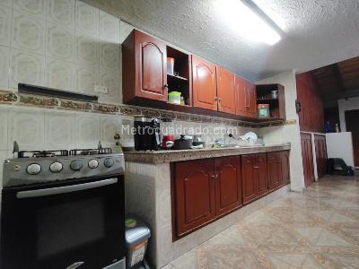 Casa de 5 alcobas en venta en Tequendama, Cali, 269 m² · foto 10 de 20