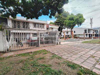 Casa de 3 alcobas en venta en Urbanizacion La Merced, Cali, 185 m² · foto 2 de 17