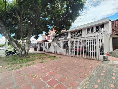 Casa de 3 alcobas en venta en Urbanizacion La Merced, Cali, 185 m² · foto 3 de 17
