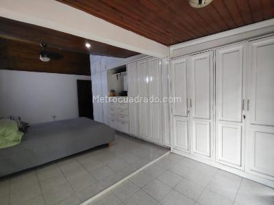 Casa de 3 alcobas en venta en Urbanizacion La Merced, Cali, 185 m² · foto 9 de 17