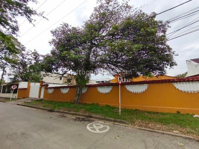 House for rent in Ciudad Jardin, Cali