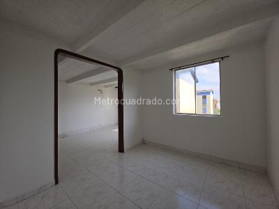 Apartamento de 2 alcobas en venta en Primero De Mayo, Cali, 62 m² · foto 8 de 14