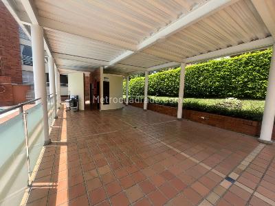 Apartamento de 3 alcobas en venta en Ciudad Jardin, Cali, 111 m² · foto 14 de 16