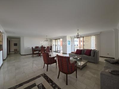 Apartamento de 3 alcobas en venta en Centenario, Cali, 152 m² · foto 2 de 20