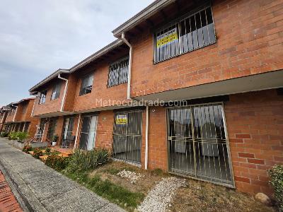 Casa de 4 alcobas en venta en Prados Del Limonar, Cali, 100 m² · foto 2 de 20