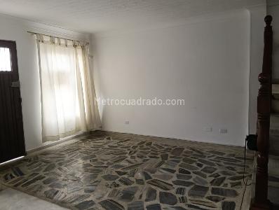 Casa de 5 alcobas en arriendo en El Trebol, Palmira, 139 m² · foto 4 de 13