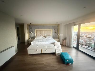 Apartamento de 4 alcobas en venta en Chapinero Alto, Bogotá, 371 m² · foto 11 de 18