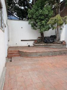 Casa de 2 alcobas en arriendo en San Antonio, Cali, 312 m² · foto 2 de 20