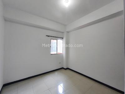 Apartamento de 1 alcoba en venta en La Flora, Cali, 35 m² · foto 4 de 9