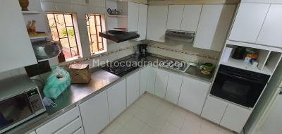 Casa de 5 alcobas en venta en Jorge Eliecer Gaitan, Bogotá, 600 m² · foto 3 de 20