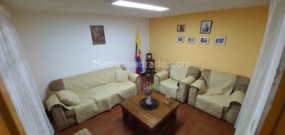 Casa de 5 alcobas en venta en Jorge Eliecer Gaitan, Bogotá, 600 m² · foto 6 de 20