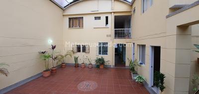 Casa de 5 alcobas en venta en Jorge Eliecer Gaitan, Bogotá, 600 m² · foto 9 de 20