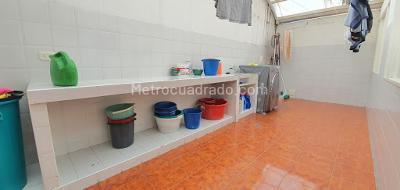 Casa de 5 alcobas en venta en Jorge Eliecer Gaitan, Bogotá, 600 m² · foto 18 de 20
