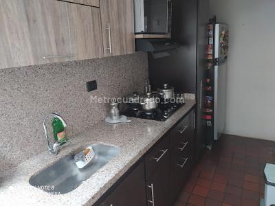 Casa de 5 alcobas en venta en Mandalay I Sector, Bogotá, 249 m² · foto 11 de 20