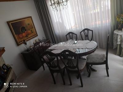 Casa de 5 alcobas en venta en Mandalay I Sector, Bogotá, 249 m² · foto 5 de 20